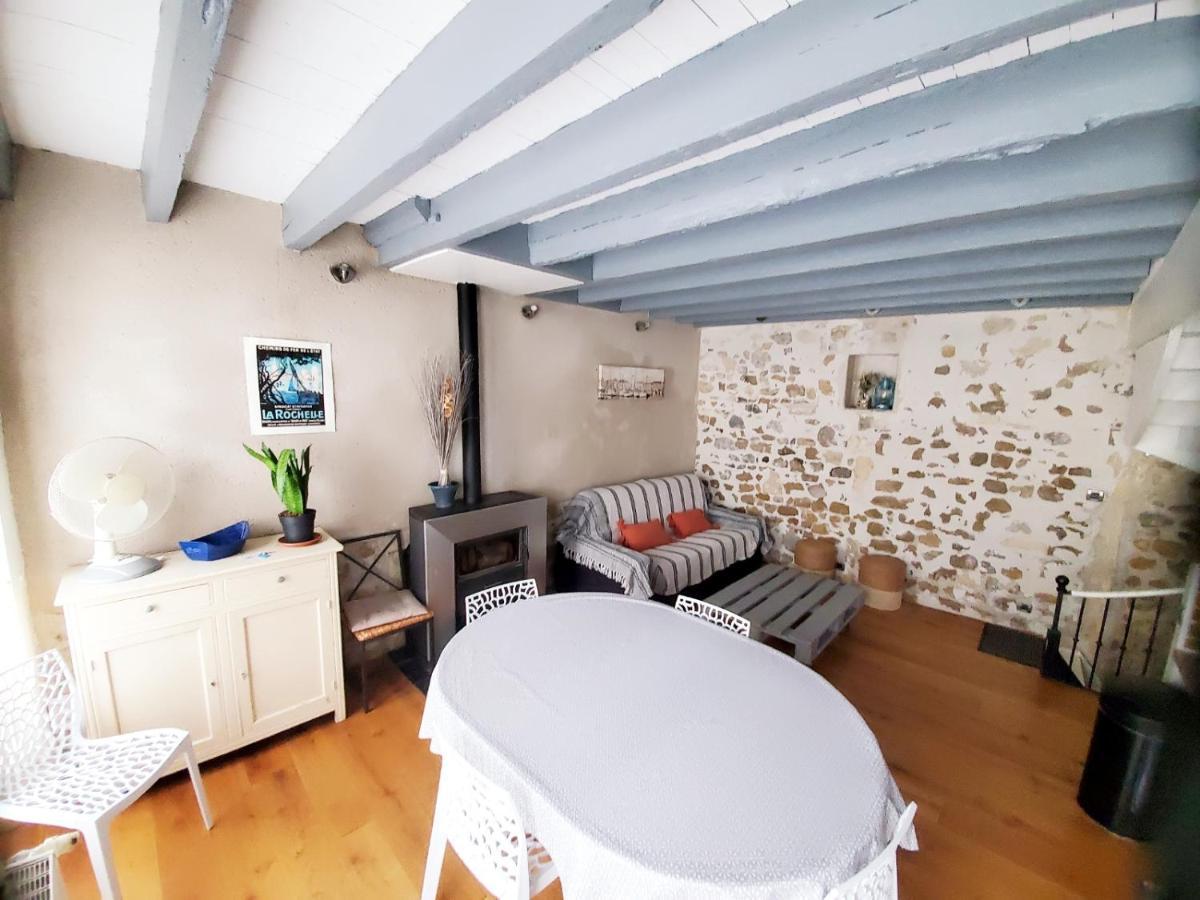 Les Marionnettes, Maison De Ville 80M2 Avec Terrasse La Rochelle  Exterior foto